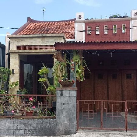 Unique Homestay 443 Γιογκιακάρτα Εξωτερικό φωτογραφία