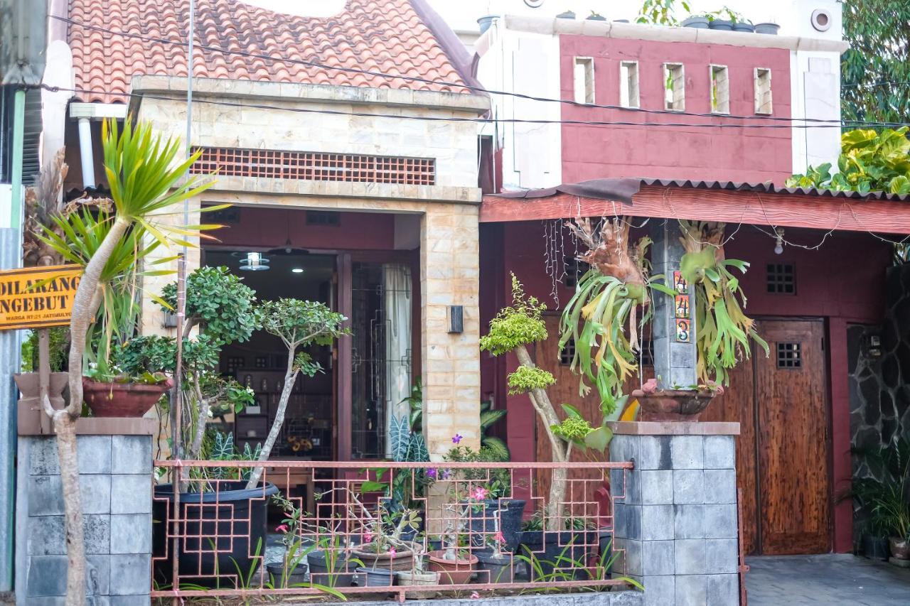 Unique Homestay 443 Γιογκιακάρτα Εξωτερικό φωτογραφία