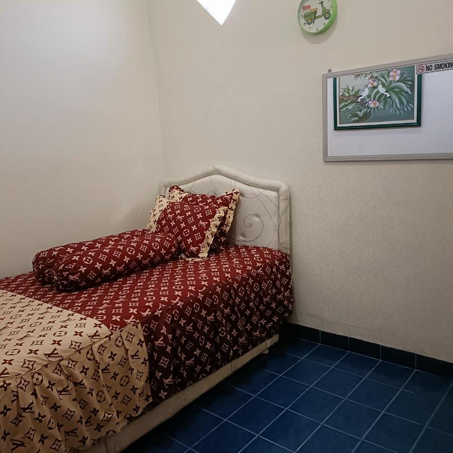 Unique Homestay 443 Γιογκιακάρτα Εξωτερικό φωτογραφία